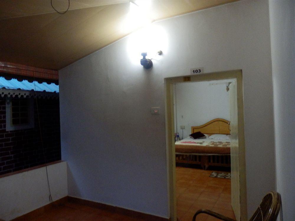 Green Garden Cottage Thekkady Exterior foto